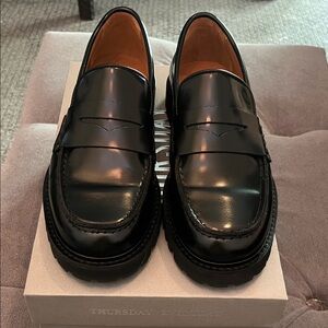 Thursday Black Woman’s Penny Loafer size 6